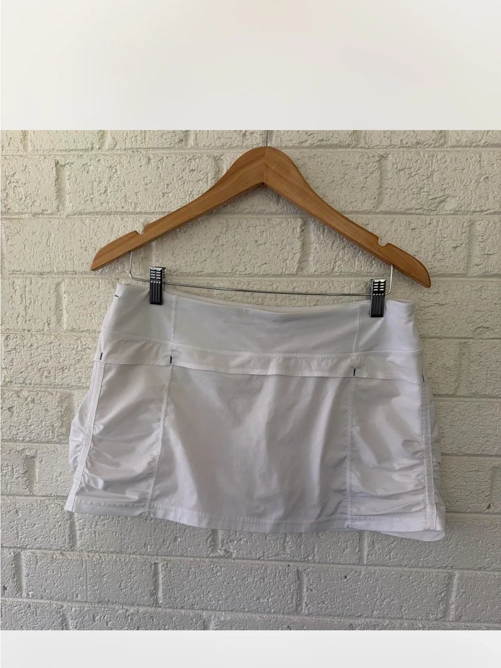 Vintage 2009 Lululemon sz 8 skirt skort white side ruche y2k retro athleisure